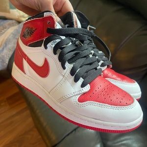 Jordan’s size 4